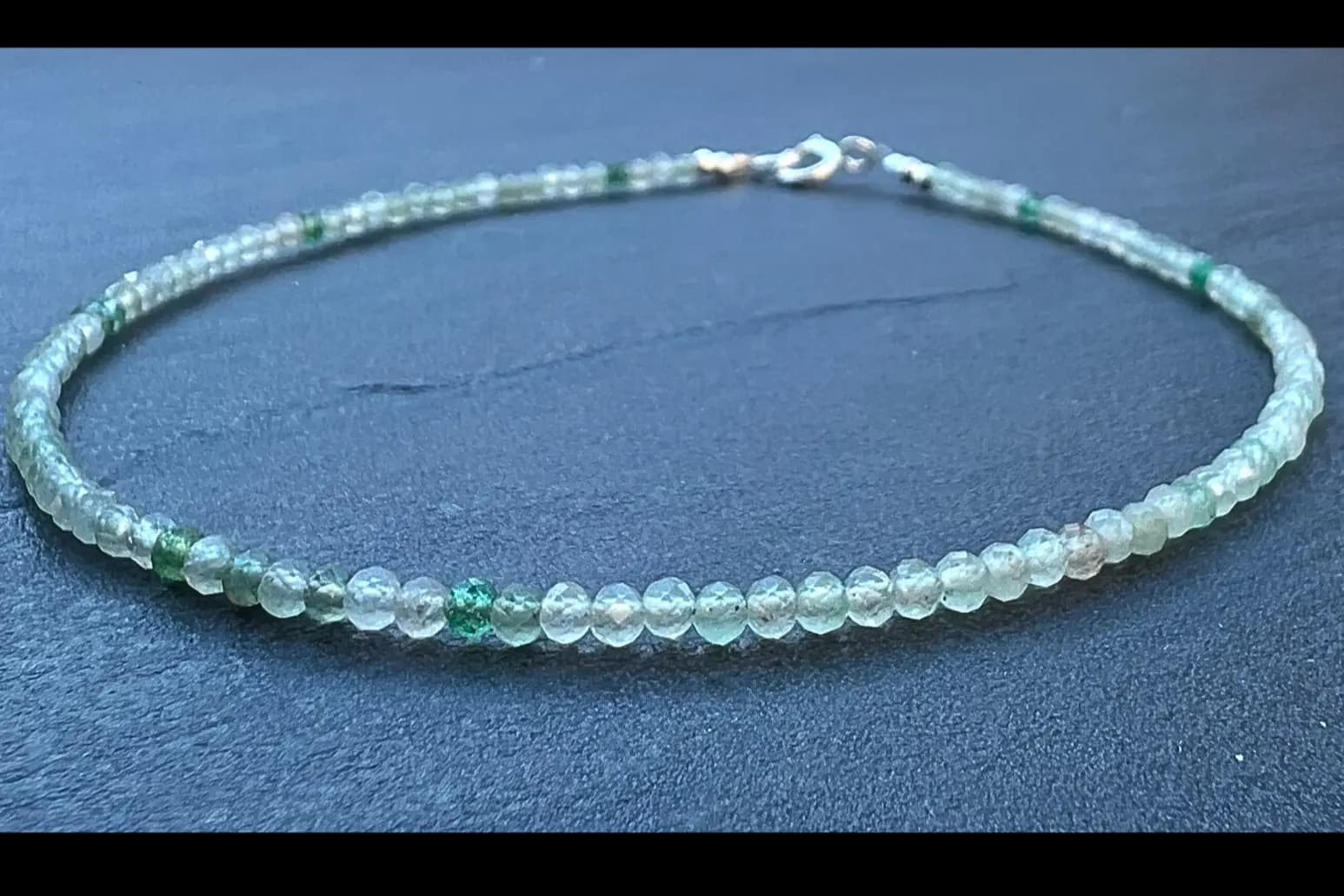 LIGHT GREEN EMERALD ANKLET
