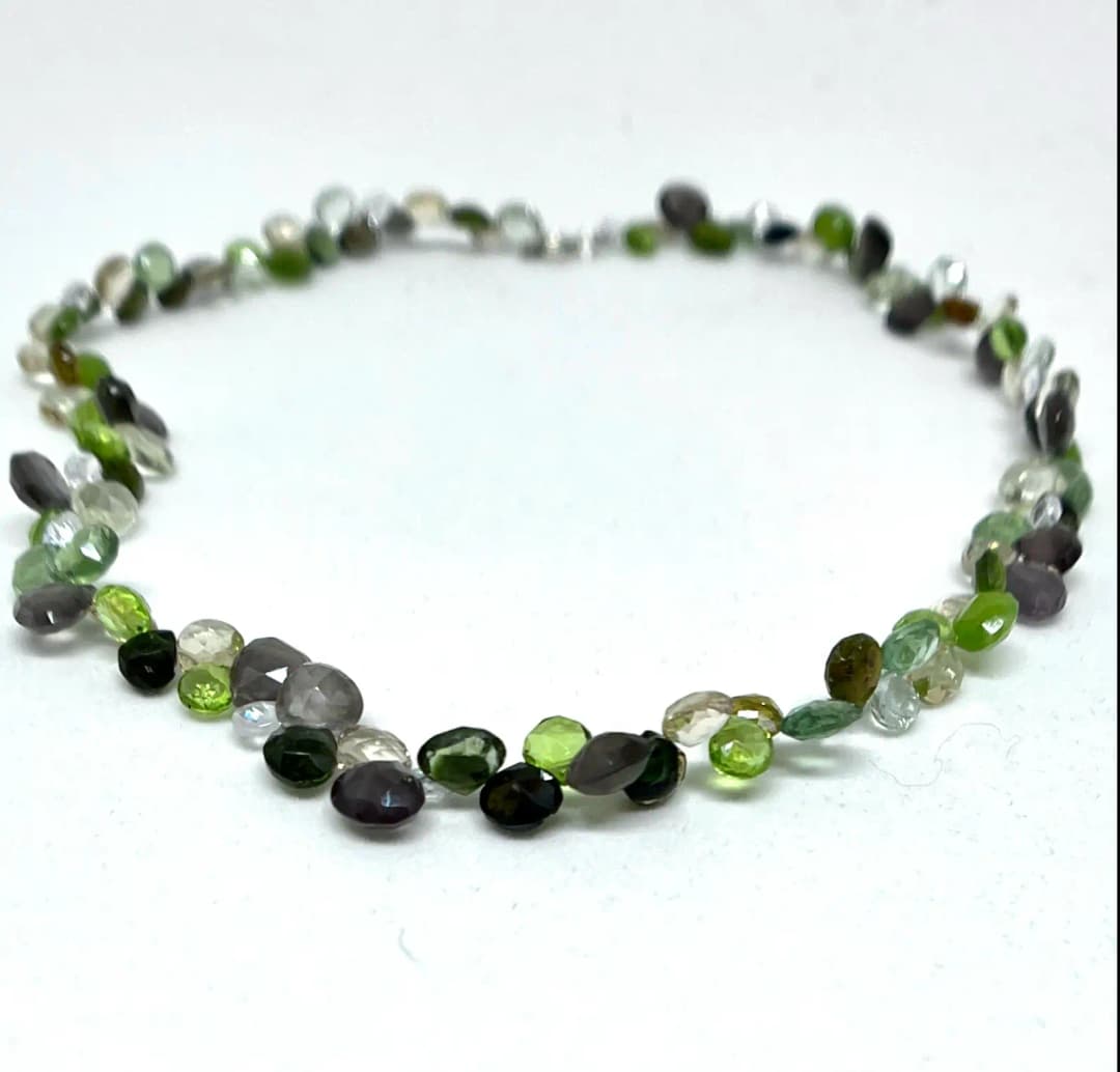 CAMO-INSPIRED NECKLACE